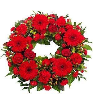 Ruby Red Wreath